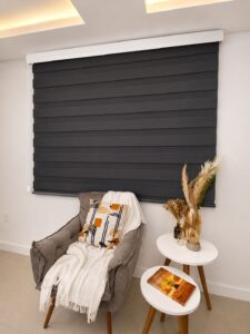 Cortina Rolo Double Vision 1,90m largura, escolha a altura R$229,00 o m²